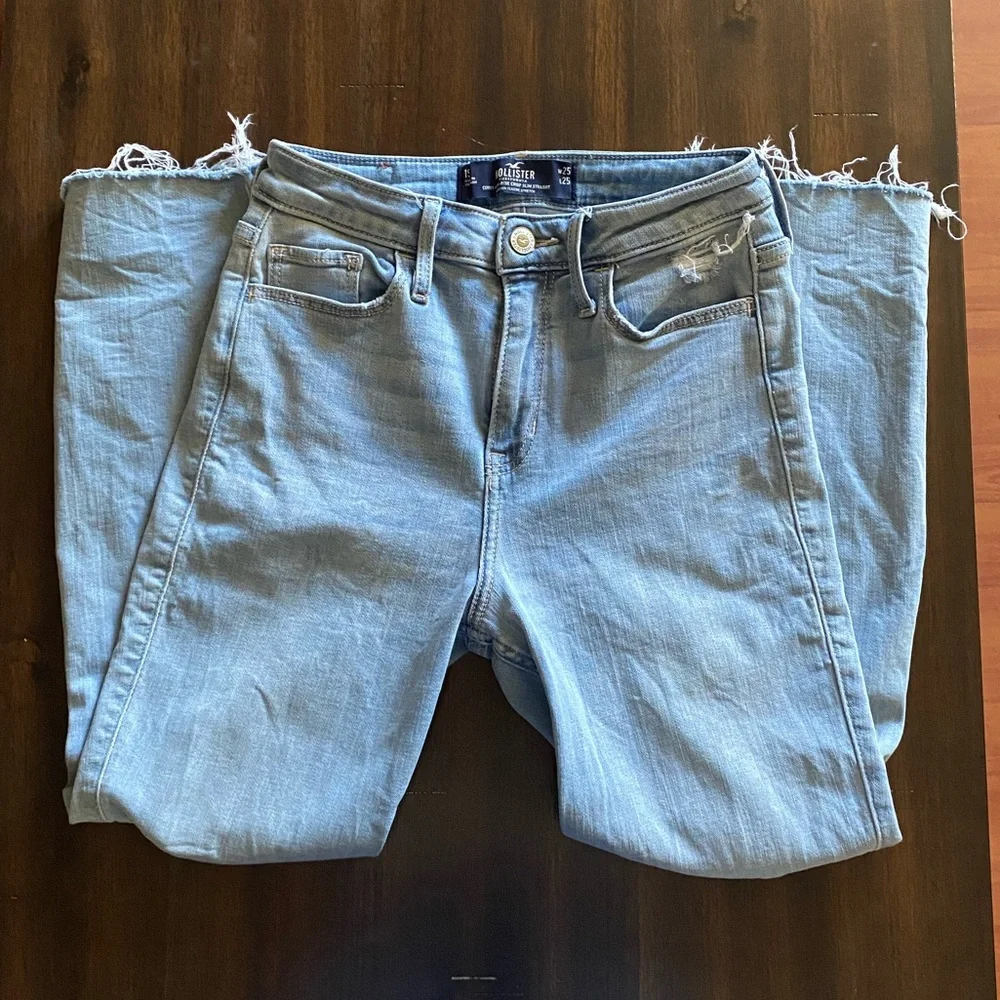Hollister curvy high rise crop slim straight jeans - Picture 1 of 7